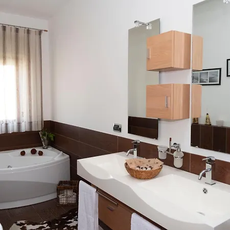 Apartment Le Maioliche *